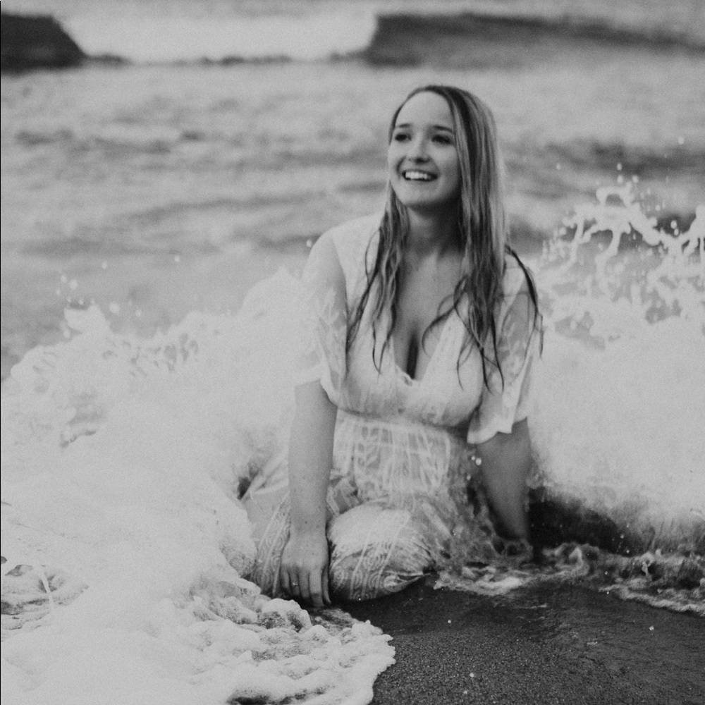 Meet your Posher, Mercedes